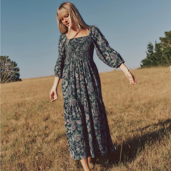 Marine Layer Dresses & Skirts - MARINE LAYER IVY SMOCKED DRESS IN FOREST FLORAL - Large